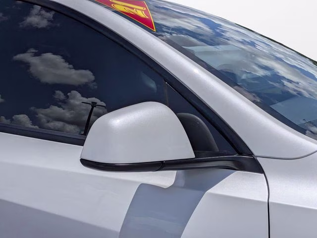 2021 Pearl White Multi-Coat Tesla Model Y Long Range AWD SUV