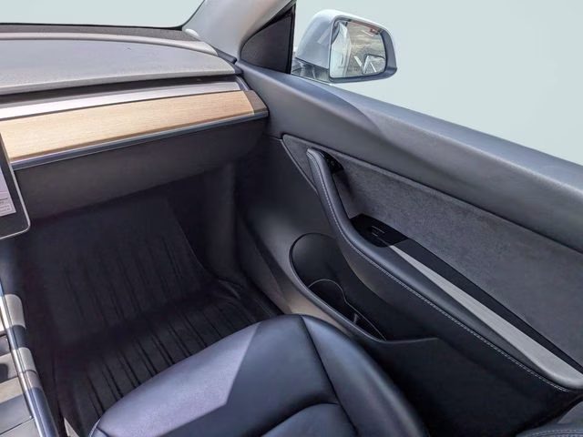 2021 Pearl White Multi-Coat Tesla Model Y Long Range AWD SUV