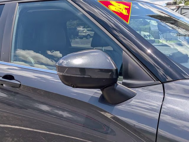 2024 Graphite Gray Mitsubishi Outlander SE FWD SUV