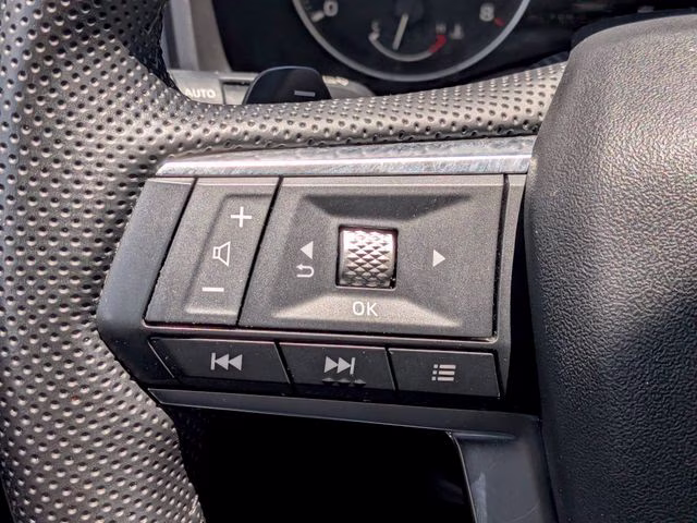 2024 Graphite Gray Mitsubishi Outlander SE FWD SUV