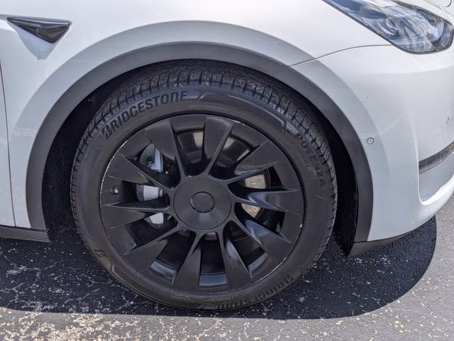 2021 Pearl White Multi-Coat Tesla Model Y Long Range AWD SUV