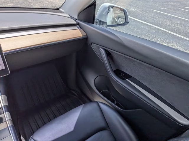 2021 Pearl White Multi-Coat Tesla Model Y Long Range AWD SUV