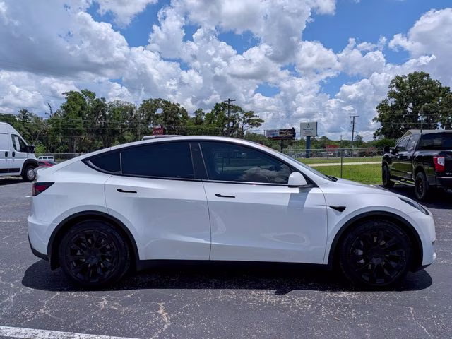 2021 Pearl White Multi-Coat Tesla Model Y Long Range AWD SUV