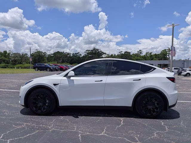 2021 Pearl White Multi-Coat Tesla Model Y Long Range AWD SUV