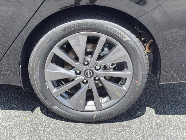 2026 Super Black Nissan Sentra SL FWD Sedan