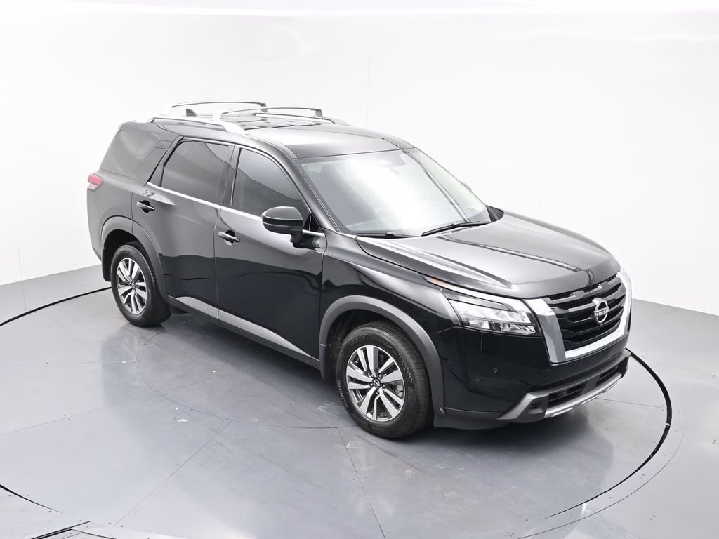 2025 Super Black Nissan Pathfinder SL 4X4 SUV