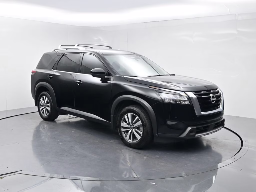 2025 Super Black Nissan Pathfinder SL 4X4 SUV