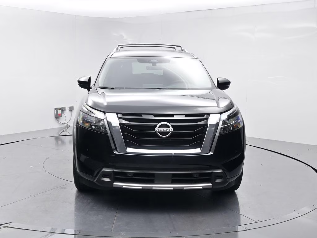 2025 Super Black Nissan Pathfinder SL 4X4 SUV