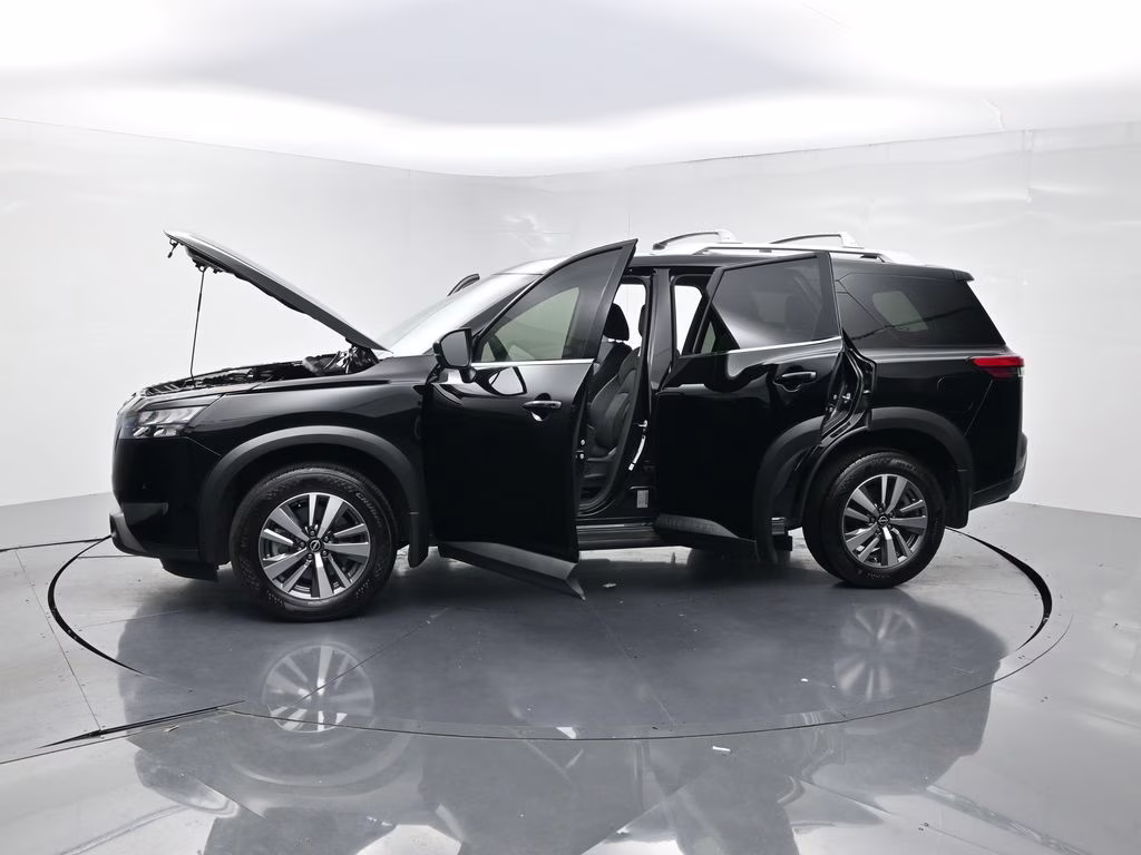 2025 Super Black Nissan Pathfinder SL 4X4 SUV