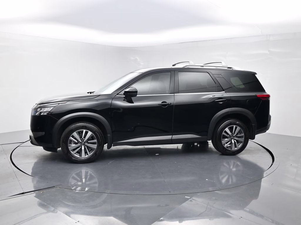 2025 Super Black Nissan Pathfinder SL 4X4 SUV