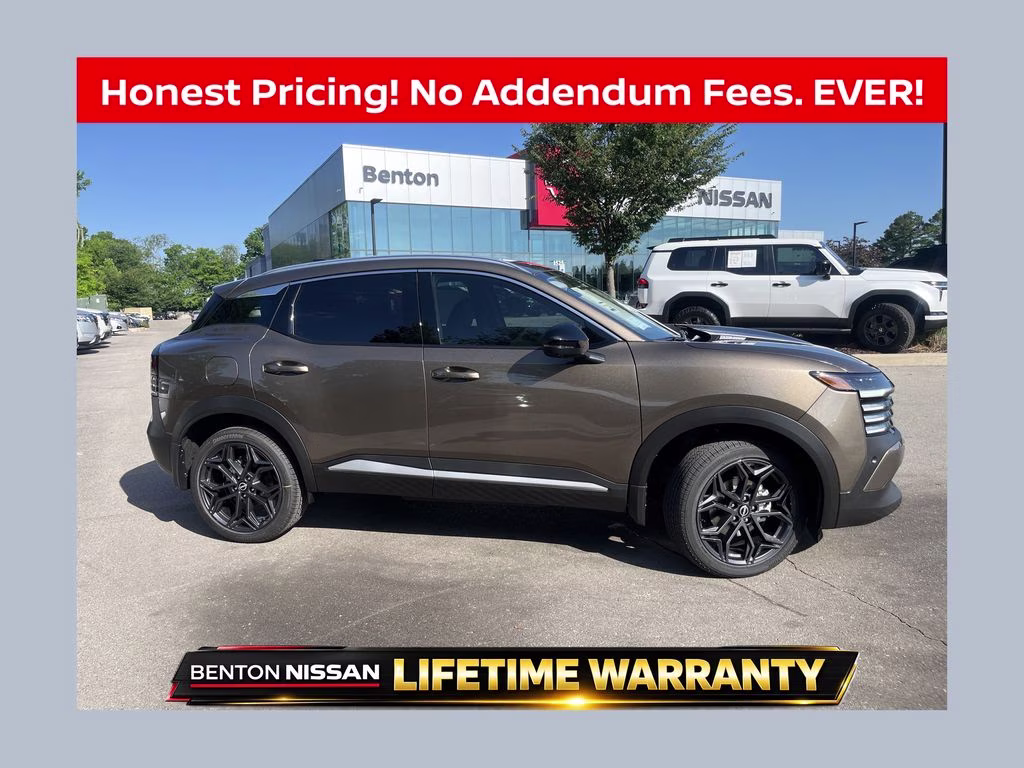 2026 Canyon Bronze Metallic Nissan Kicks SR FWD SUV