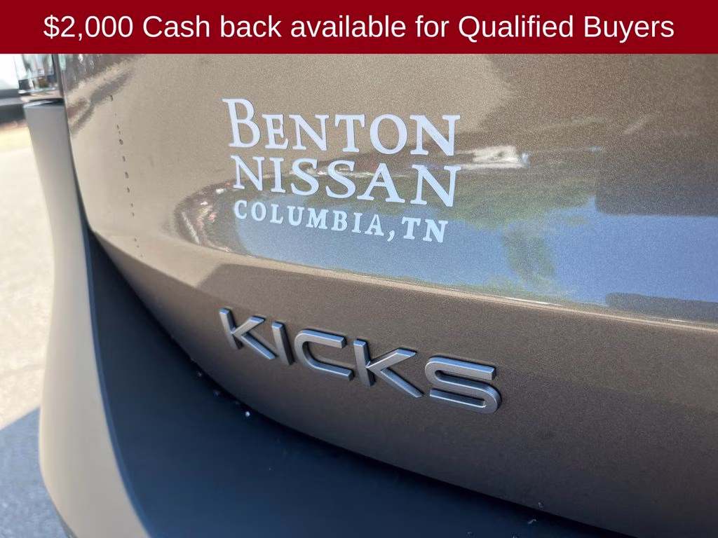 2026 Canyon Bronze Metallic Nissan Kicks SR FWD SUV