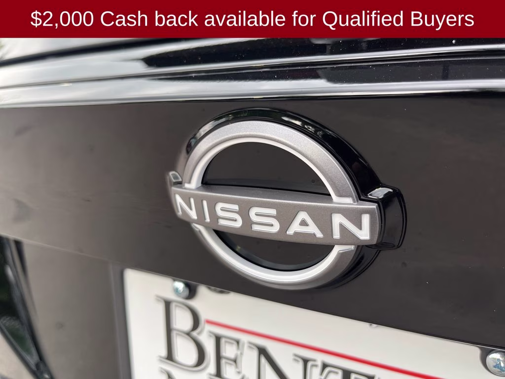 2026 Super Black Nissan Kicks SR FWD SUV