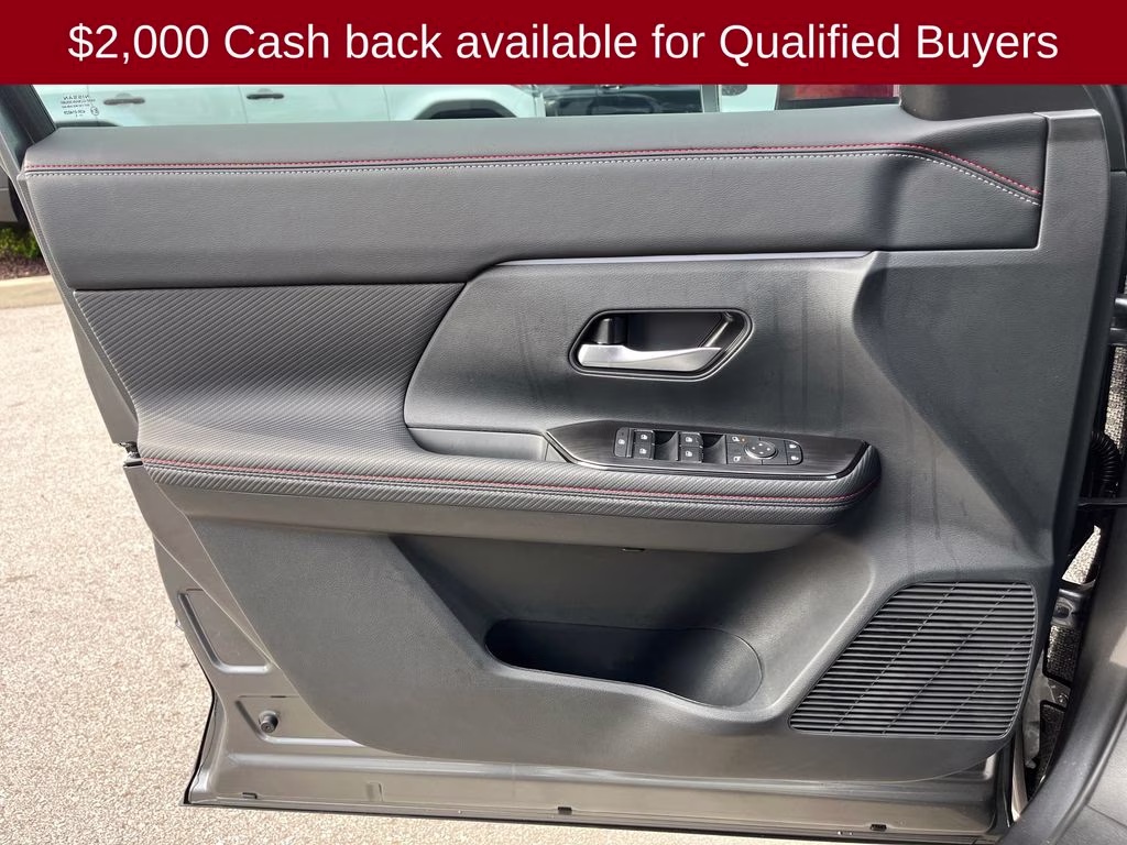2026 Gun Metallic/Scarlet Ember Tintcoat Nissan Kicks SR FWD SUV