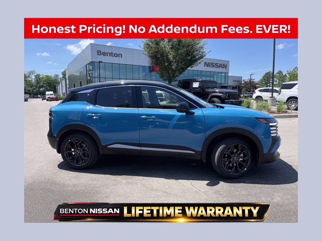 2026 Arctic Ice Blue/Black Nissan Kicks SR AWD SUV
