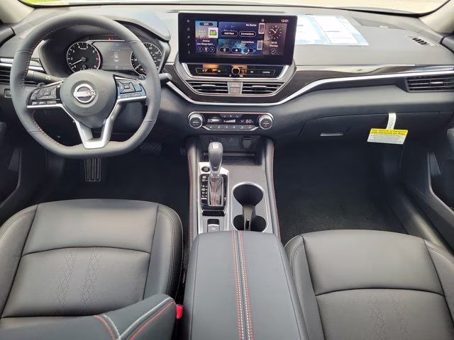 2026 Pearl White/Super Black Nissan Altima 2.5 SR FWD Sedan