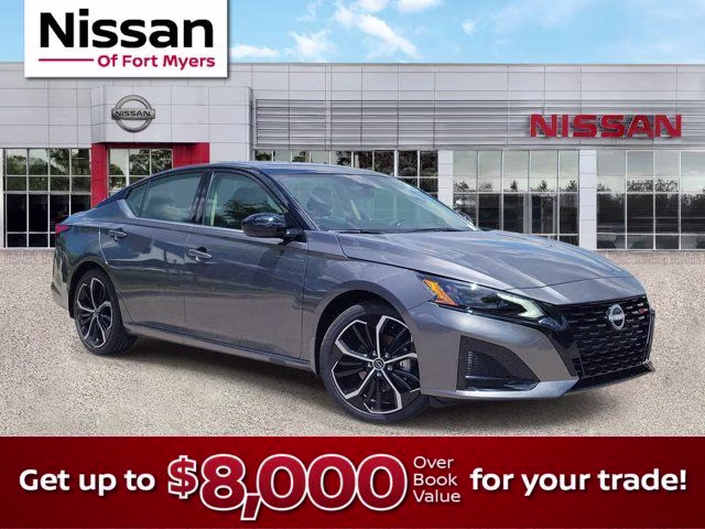 2026 Gun Metallic/Super Black Nissan Altima 2.5 SR FWD Sedan