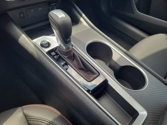 2026 Gun Metallic/Super Black Nissan Altima 2.5 SR FWD Sedan