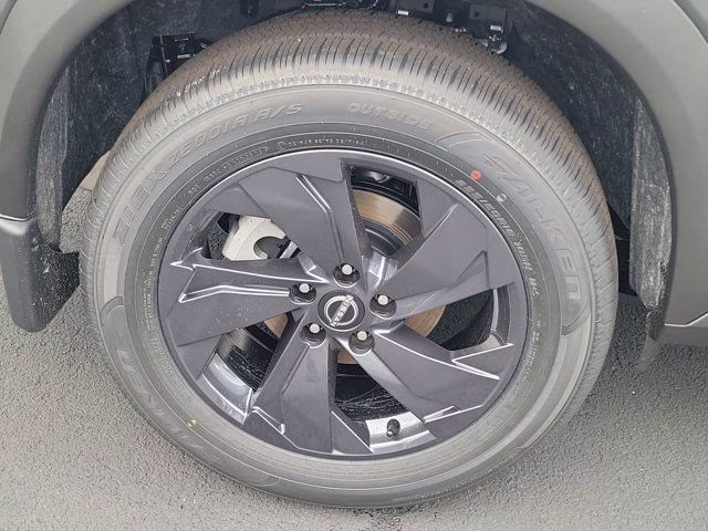 2026 Gun Metallic Nissan Rogue SV FWD SUV