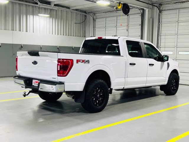 2021 White Ford F-150 XLT 4X4 Truck