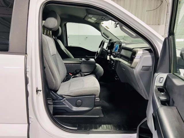 2021 White Ford F-150 XLT 4X4 Truck