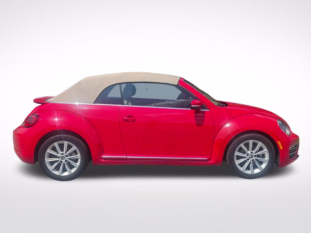 2019 Tornado Red Volkswagen Beetle Convertible 2.0T SE FWD Convertible