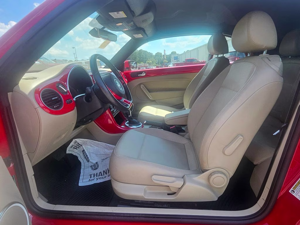 2019 Tornado Red Volkswagen Beetle Convertible 2.0T SE FWD Convertible