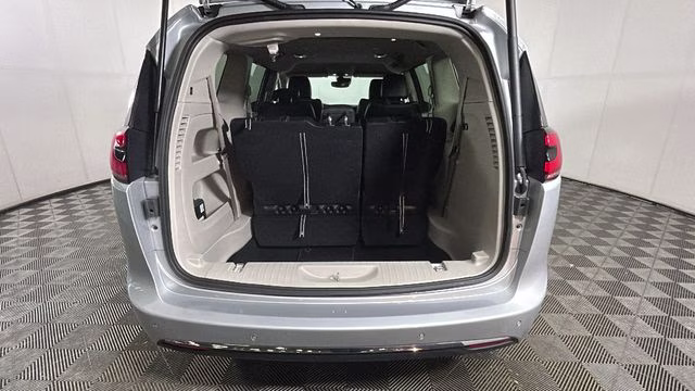 2024 Silver Mist Clearcoat Chrysler Pacifica Touring L FWD Van