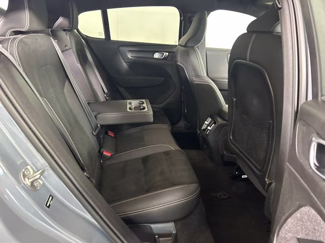 2023 Thunder Gray Metallic Volvo C40 Recharge Pure Electric Twin Plus AWD SUV