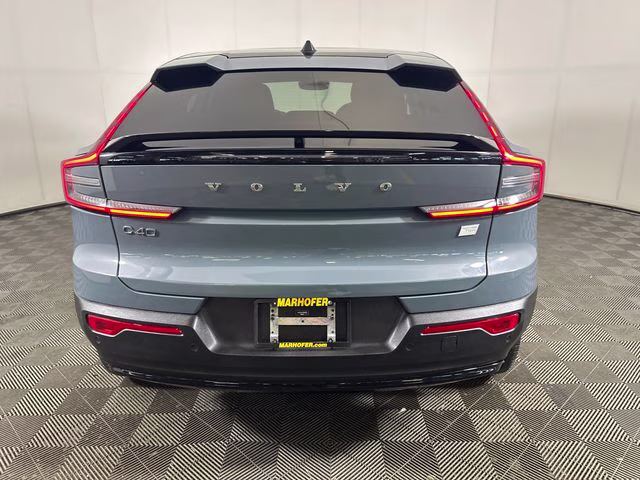 2023 Thunder Gray Metallic Volvo C40 Recharge Pure Electric Twin Plus AWD SUV