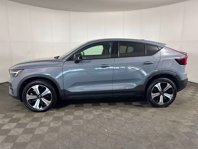 2023 Thunder Gray Metallic Volvo C40 Recharge Pure Electric Twin Plus AWD SUV