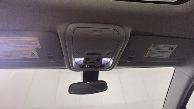2022 White Frost Tricoat GMC Terrain SLT FWD SUV
