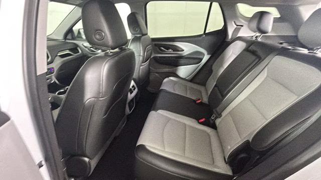 2022 White Frost Tricoat GMC Terrain SLT FWD SUV