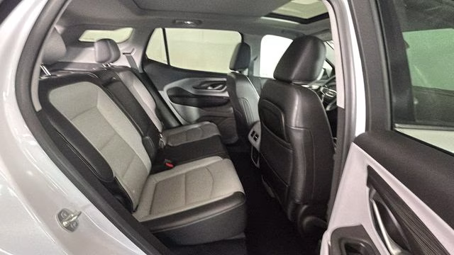 2022 White Frost Tricoat GMC Terrain SLT FWD SUV