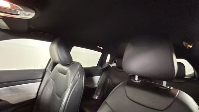 2023 Granite Crystal Metallic Clearcoat Jeep Compass Latitude Lux 4X4 SUV
