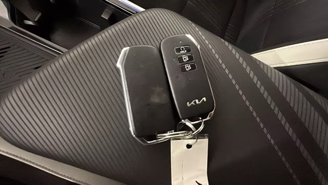 2024 Snow White Pearl Kia EV6 GT-Line AWD SUV