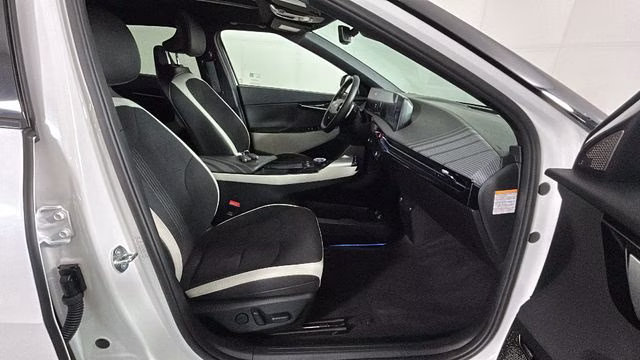 2024 Snow White Pearl Kia EV6 GT-Line AWD SUV