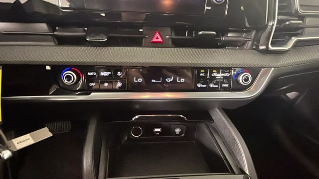 2023 Gravity Gray Kia Sportage Hybrid LX AWD SUV