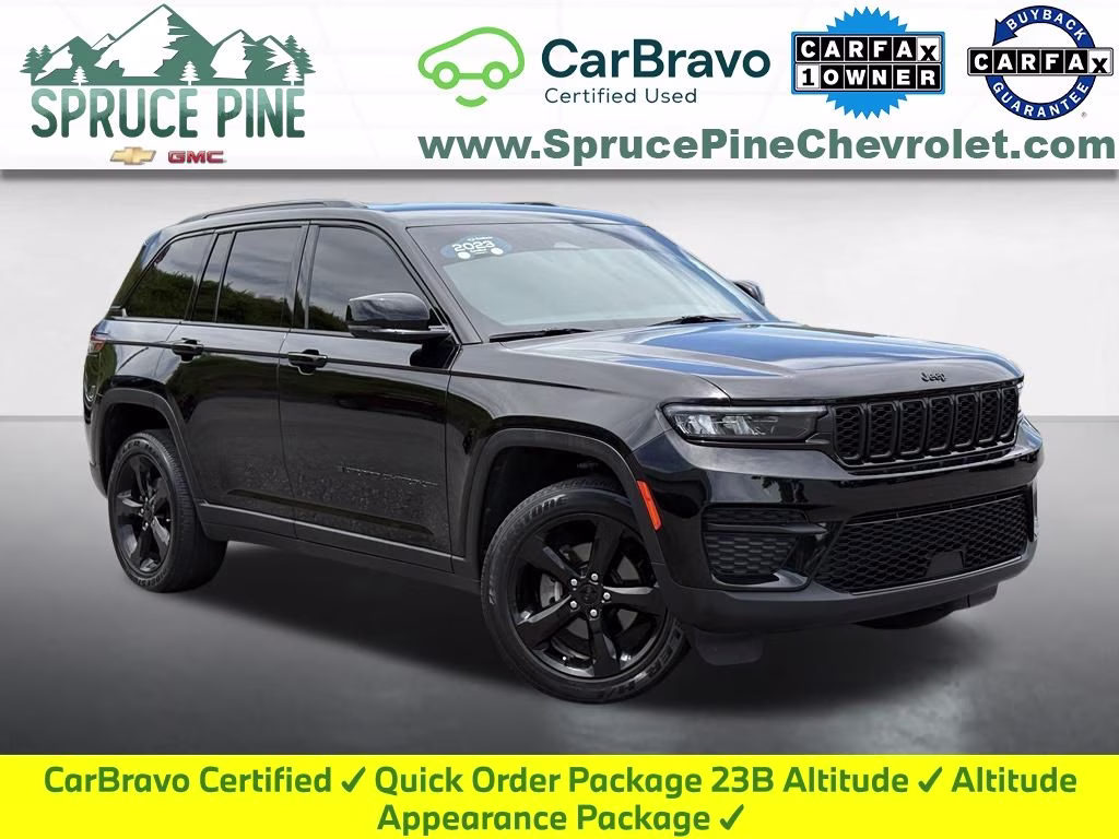 2023 Diamond Black Crystal Pearlcoat Jeep Grand Cherokee Altitude X 4X4 SUV