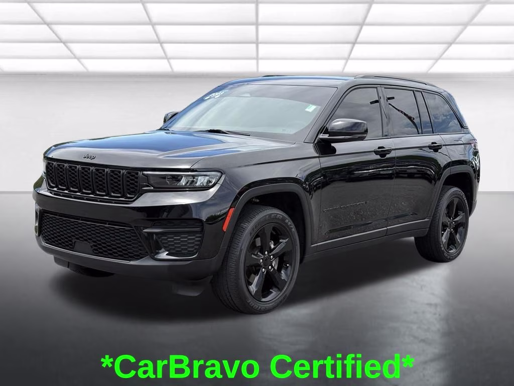2023 Diamond Black Crystal Pearlcoat Jeep Grand Cherokee Altitude X 4X4 SUV