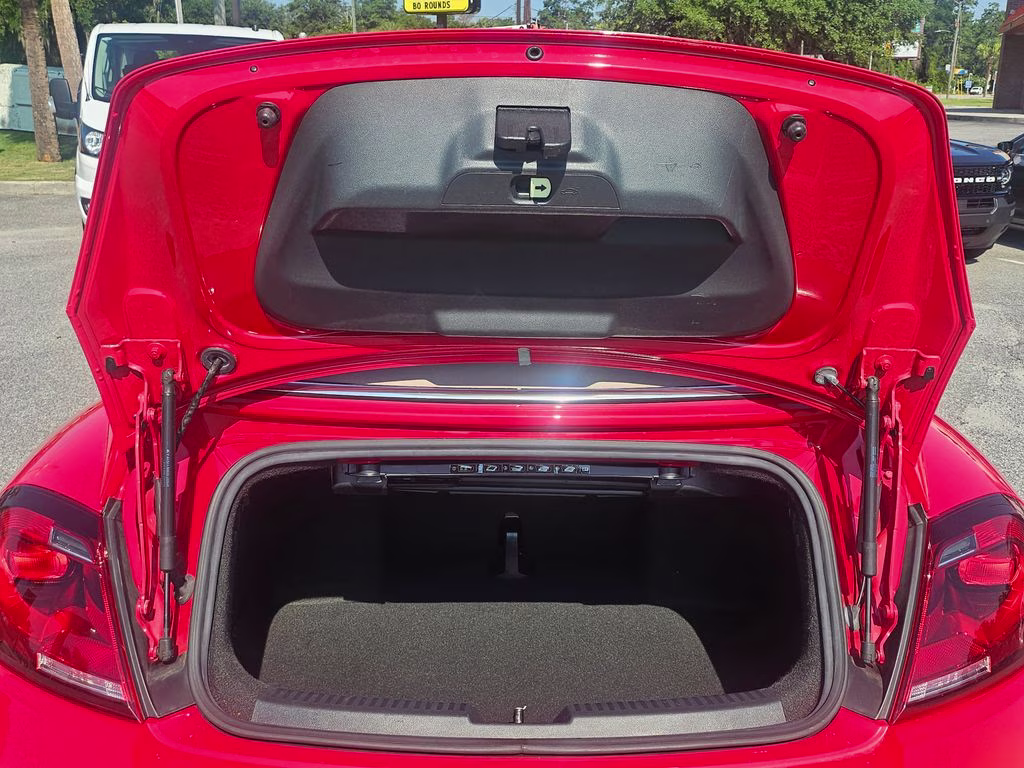 2019 Tornado Red Volkswagen Beetle Convertible 2.0T SE FWD Convertible