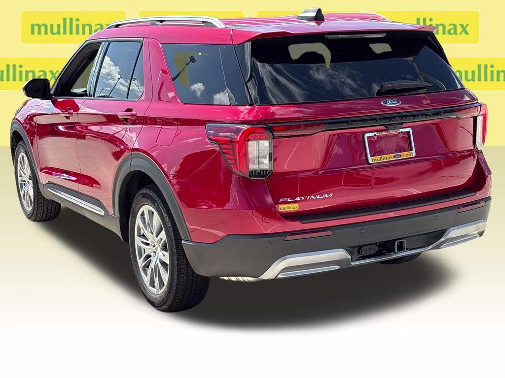 2026 Rapid Red Metallic Tinted Clearcoat Ford Explorer Platinum RWD SUV