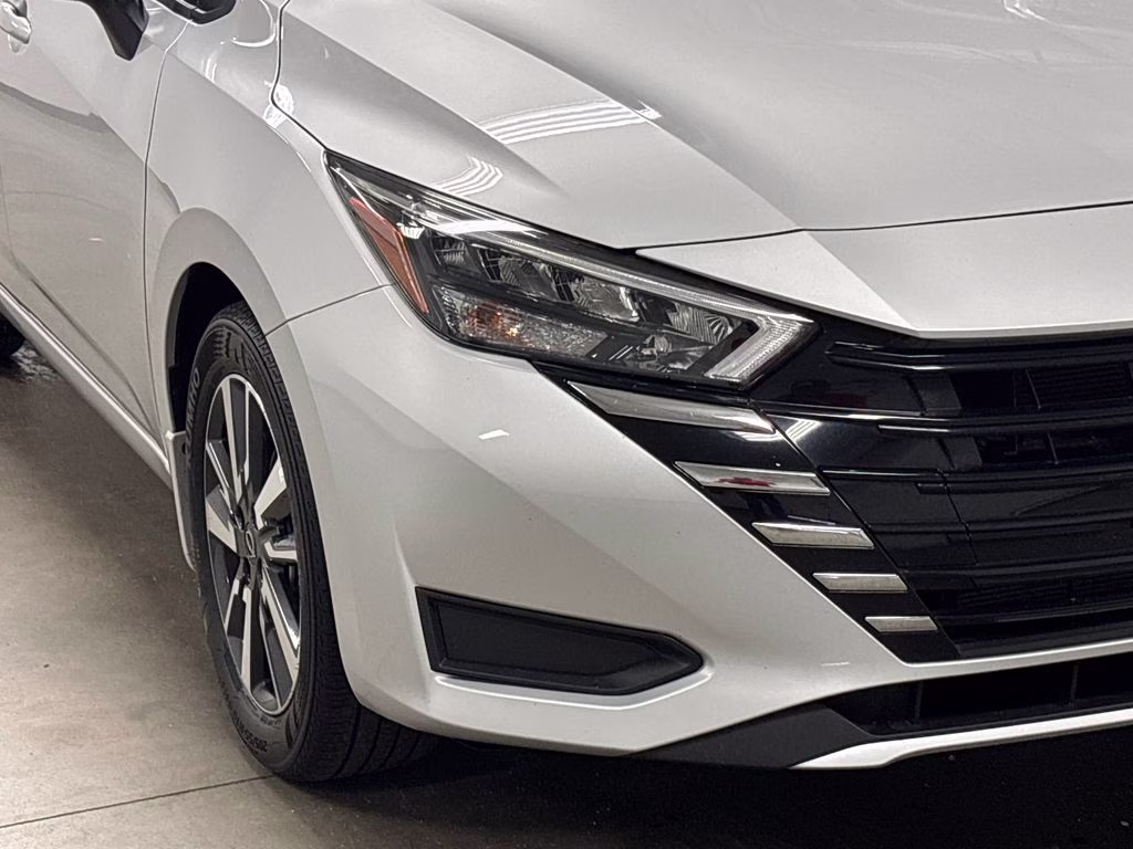 2025 Brilliant Silver Metallic Nissan Versa 1.6 SV FWD Sedan