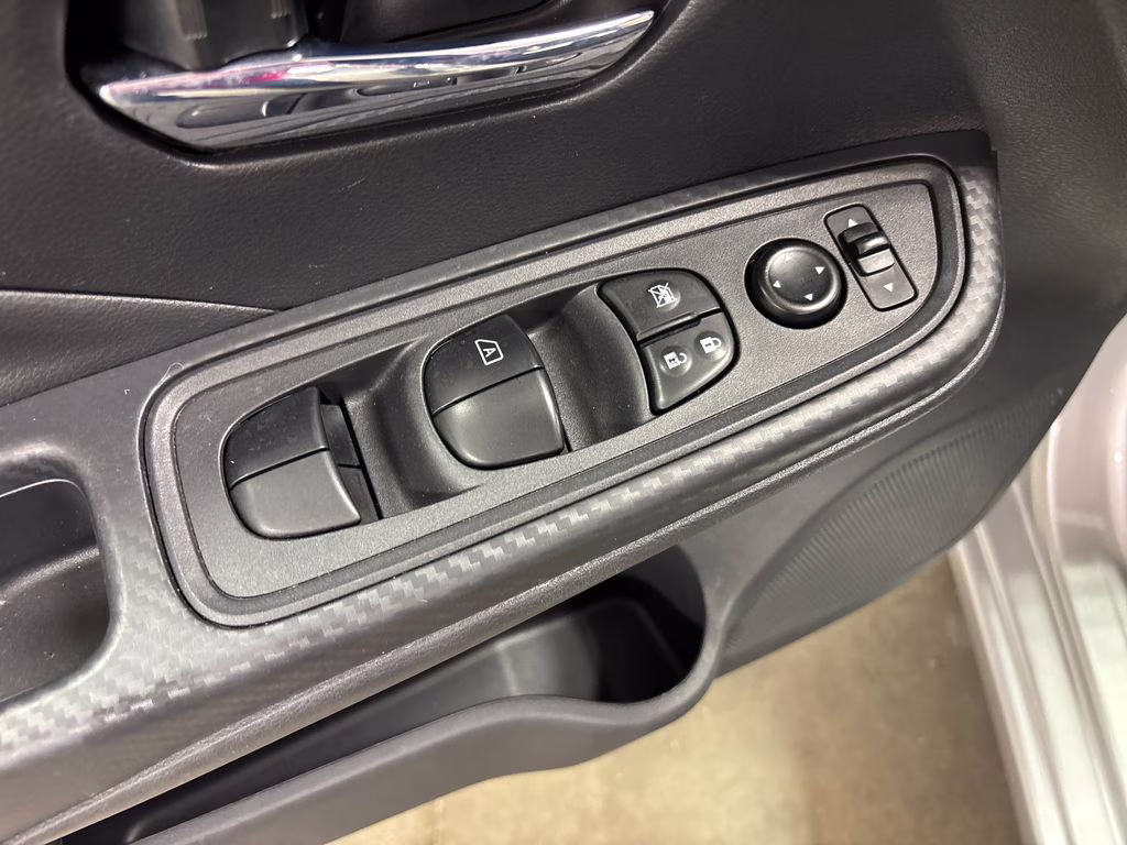 2025 Brilliant Silver Metallic Nissan Versa 1.6 SV FWD Sedan