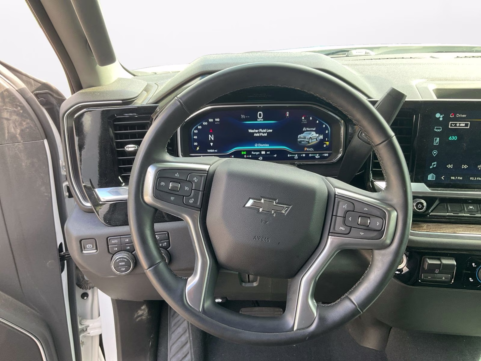 2023 Summit White Chevrolet Silverado 1500 RST 4X4 Truck