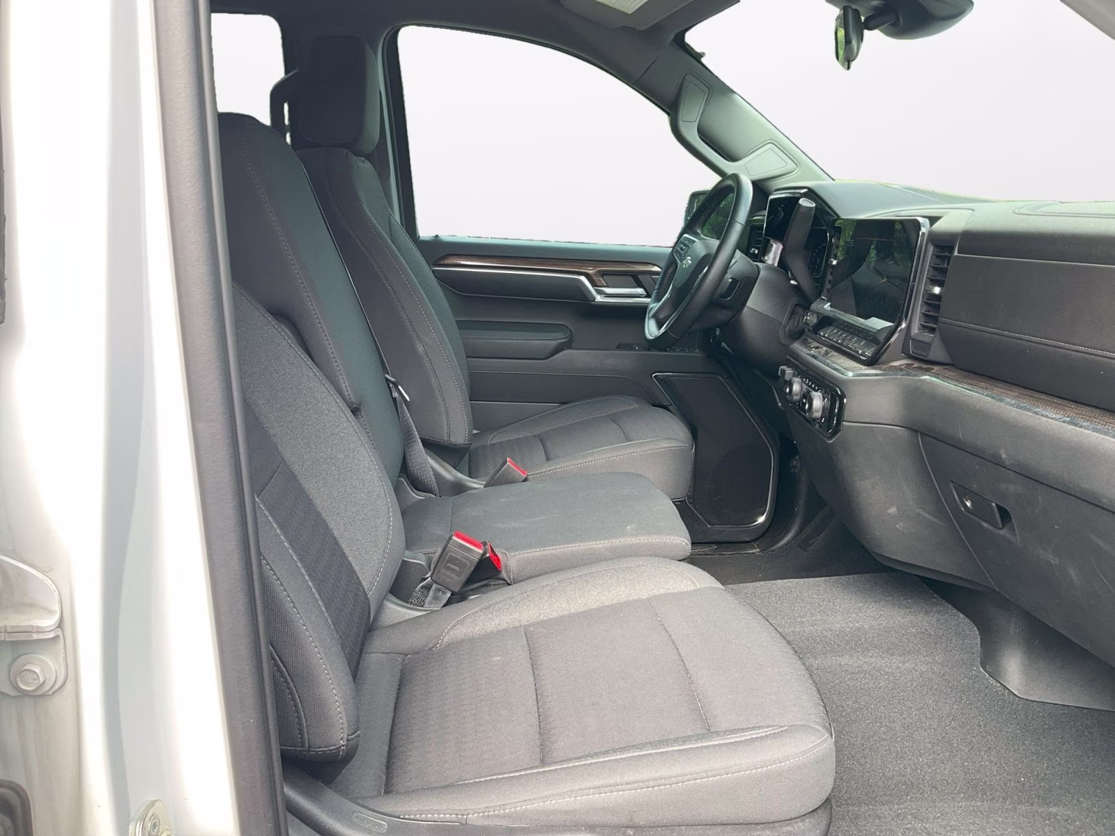 2023 Summit White Chevrolet Silverado 1500 RST 4X4 Truck
