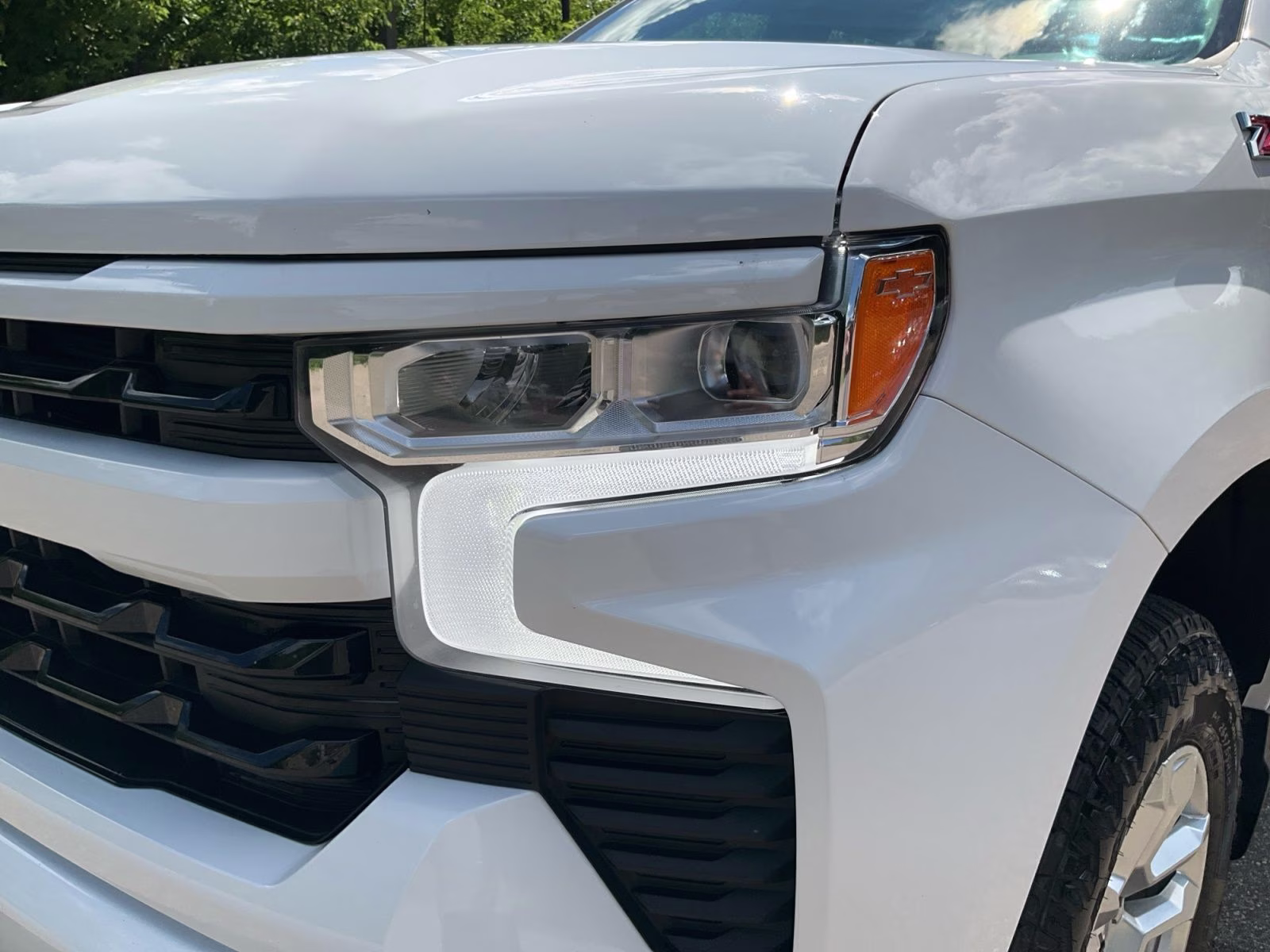 2023 Summit White Chevrolet Silverado 1500 RST 4X4 Truck