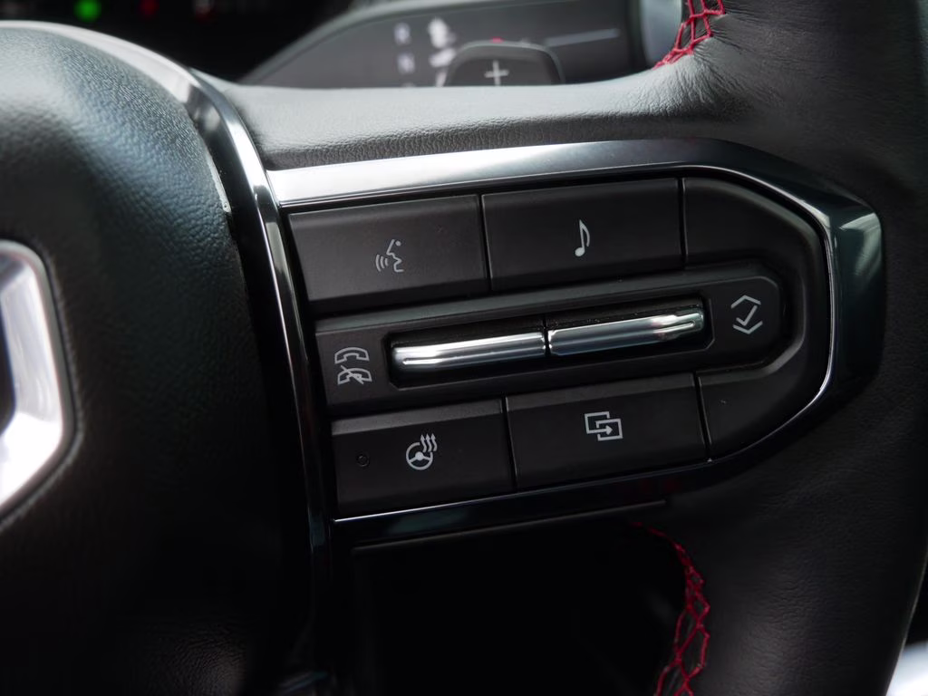 2025 Volcanic Red Tintcoat GMC Yukon XL AT4 Ultimate 4X4 SUV