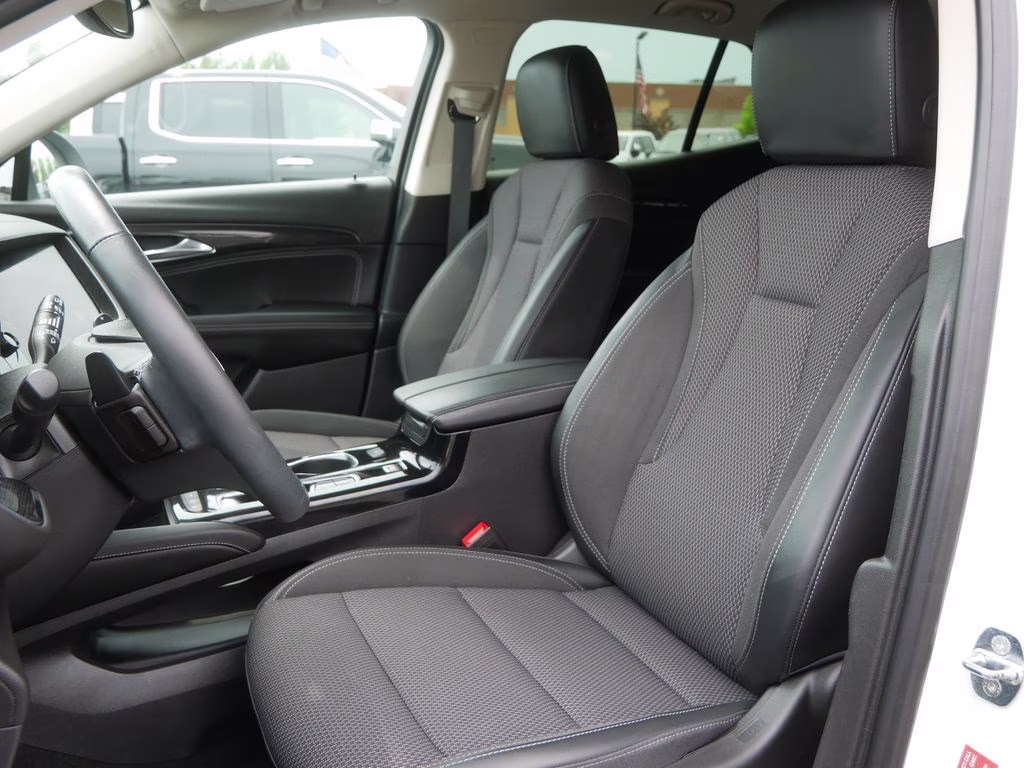 2023 Summit White Buick Envision Preferred AWD SUV