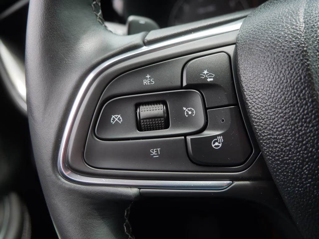 2023 Summit White Buick Envision Preferred AWD SUV